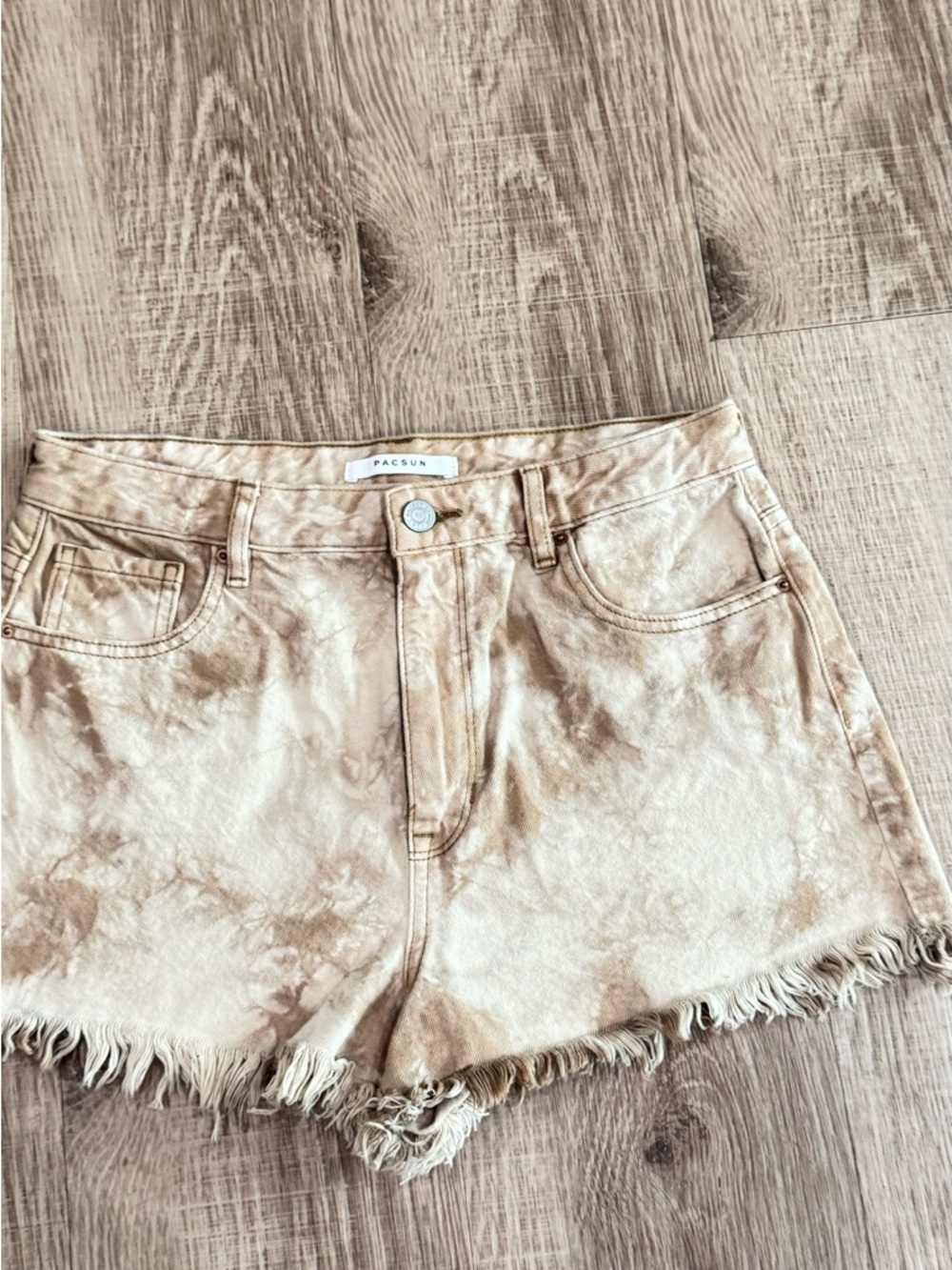 PacSun Women's Beige Tie-Dye Frayed Hem Denim Shorts 28